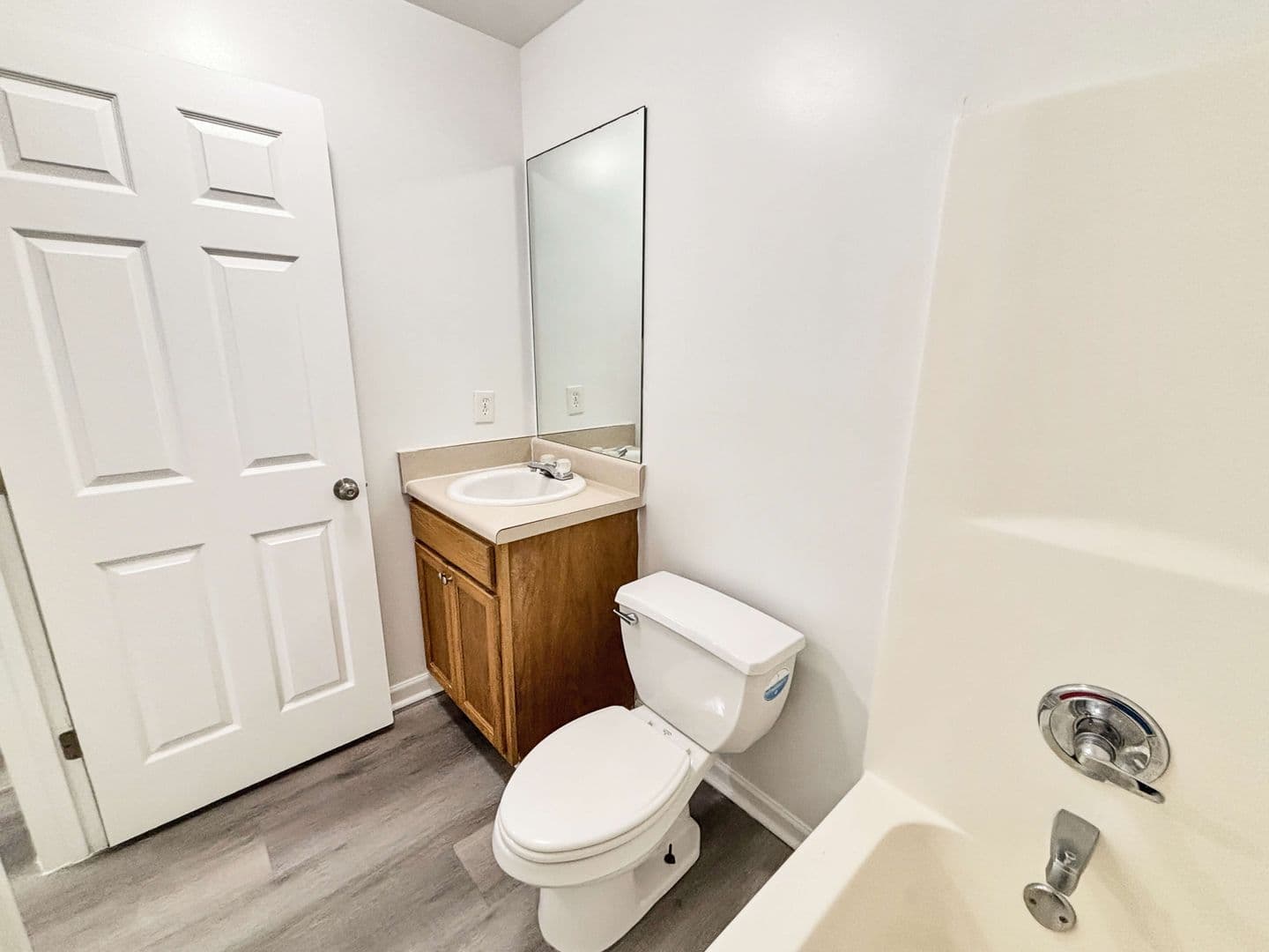 Cartersville House: 1402 Stonehaven Circle