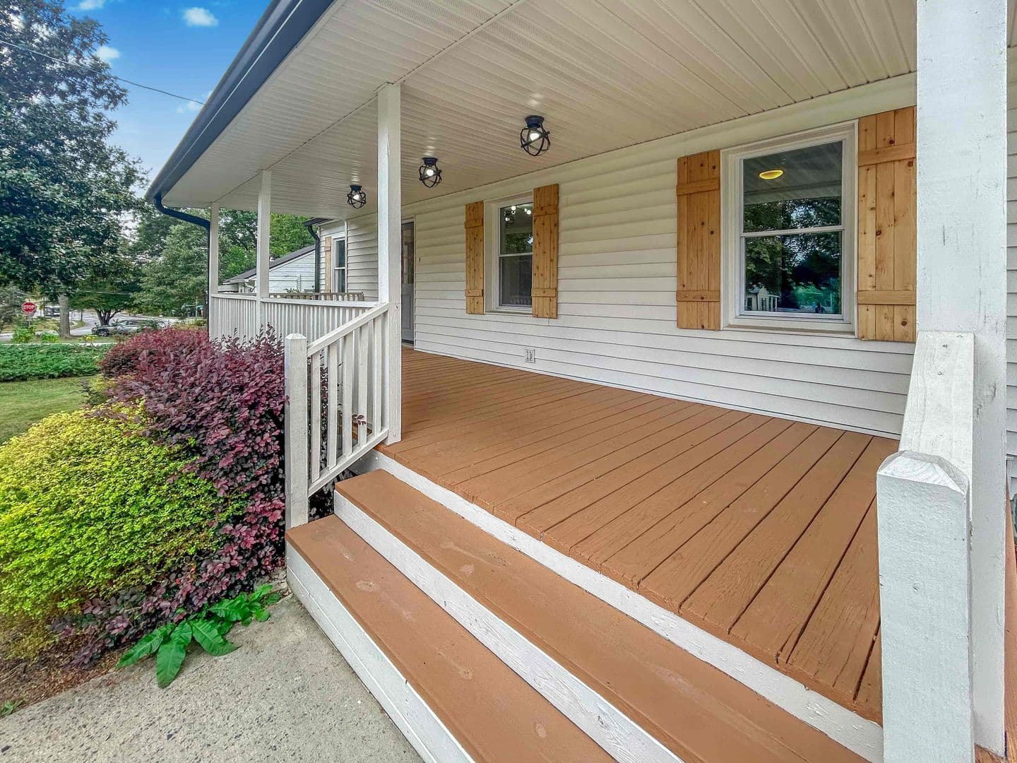 Marietta House: 230 Aviation Rd SE