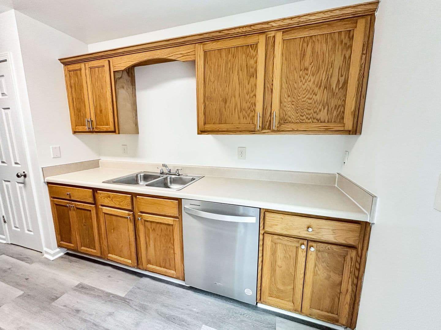 Cartersville House: 1402 Stonehaven Circle