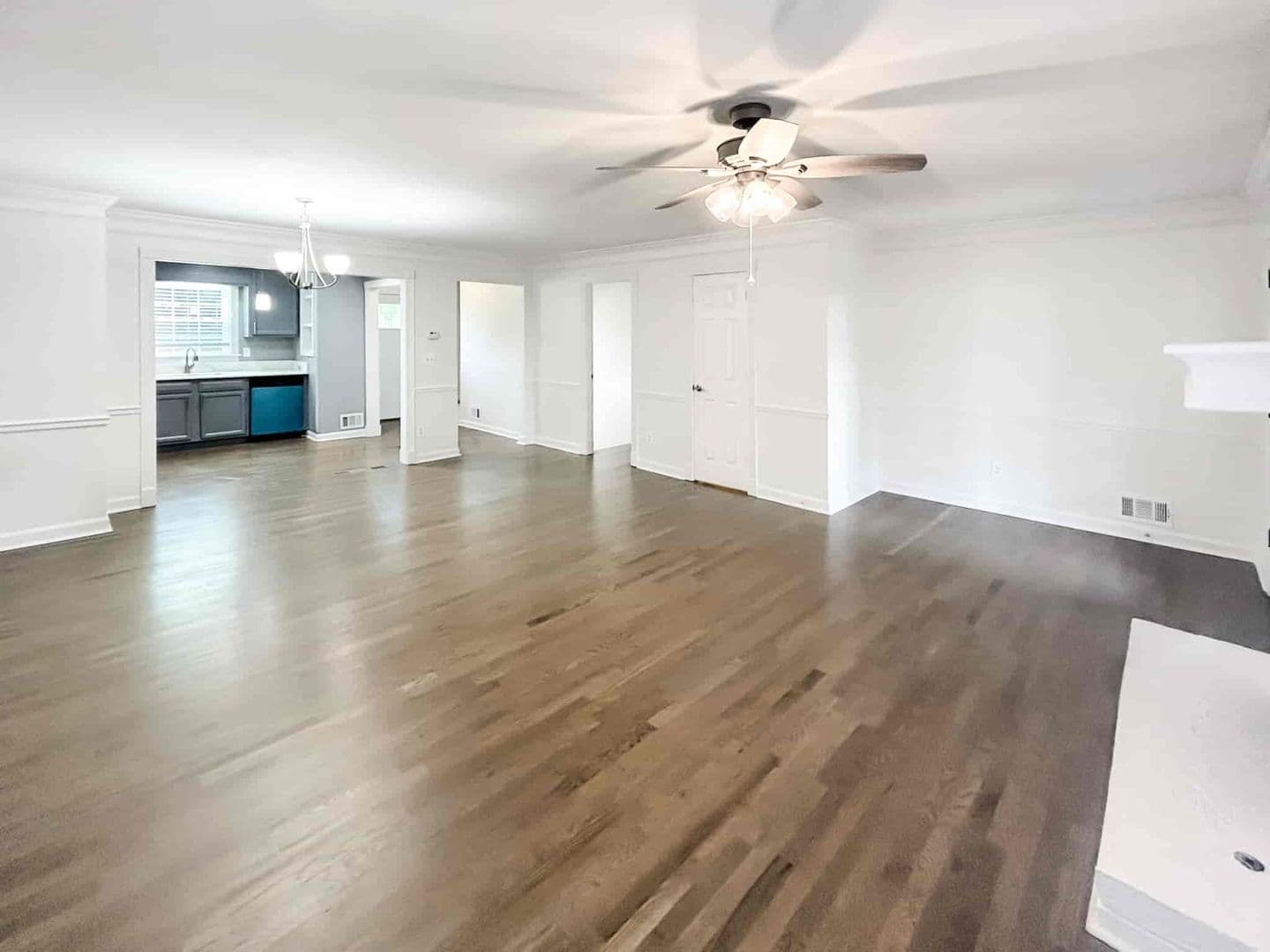 Smyrna House: 1044 Oaks Pkwy Se
