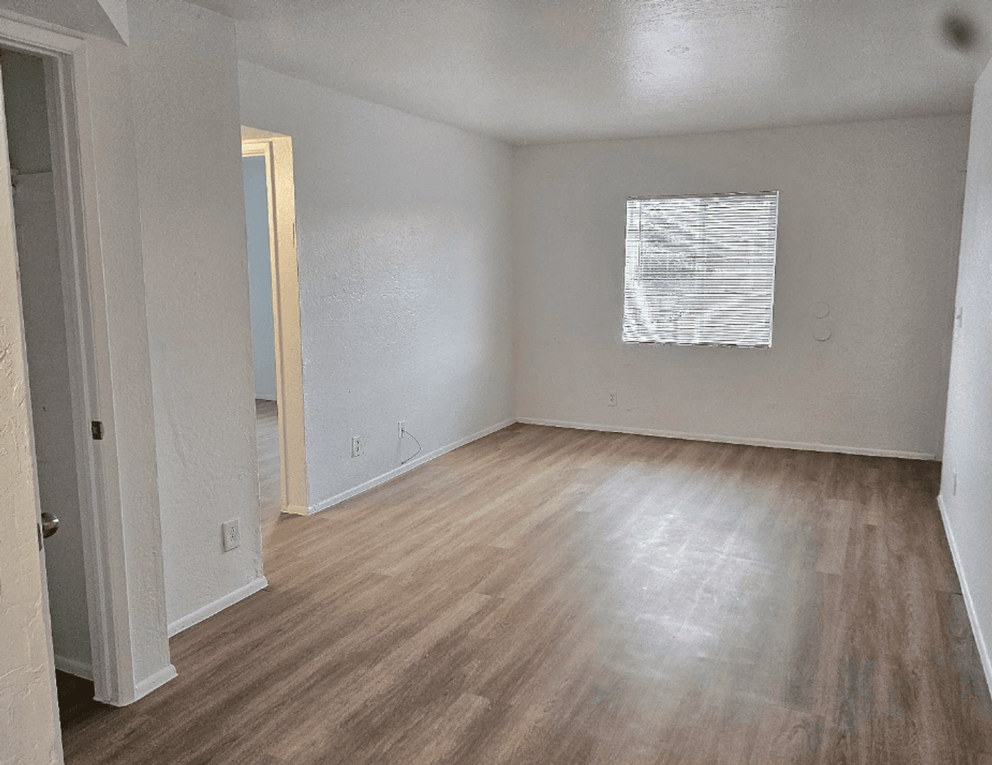 Phoenix Apartment: 510 E Hatcher Rd