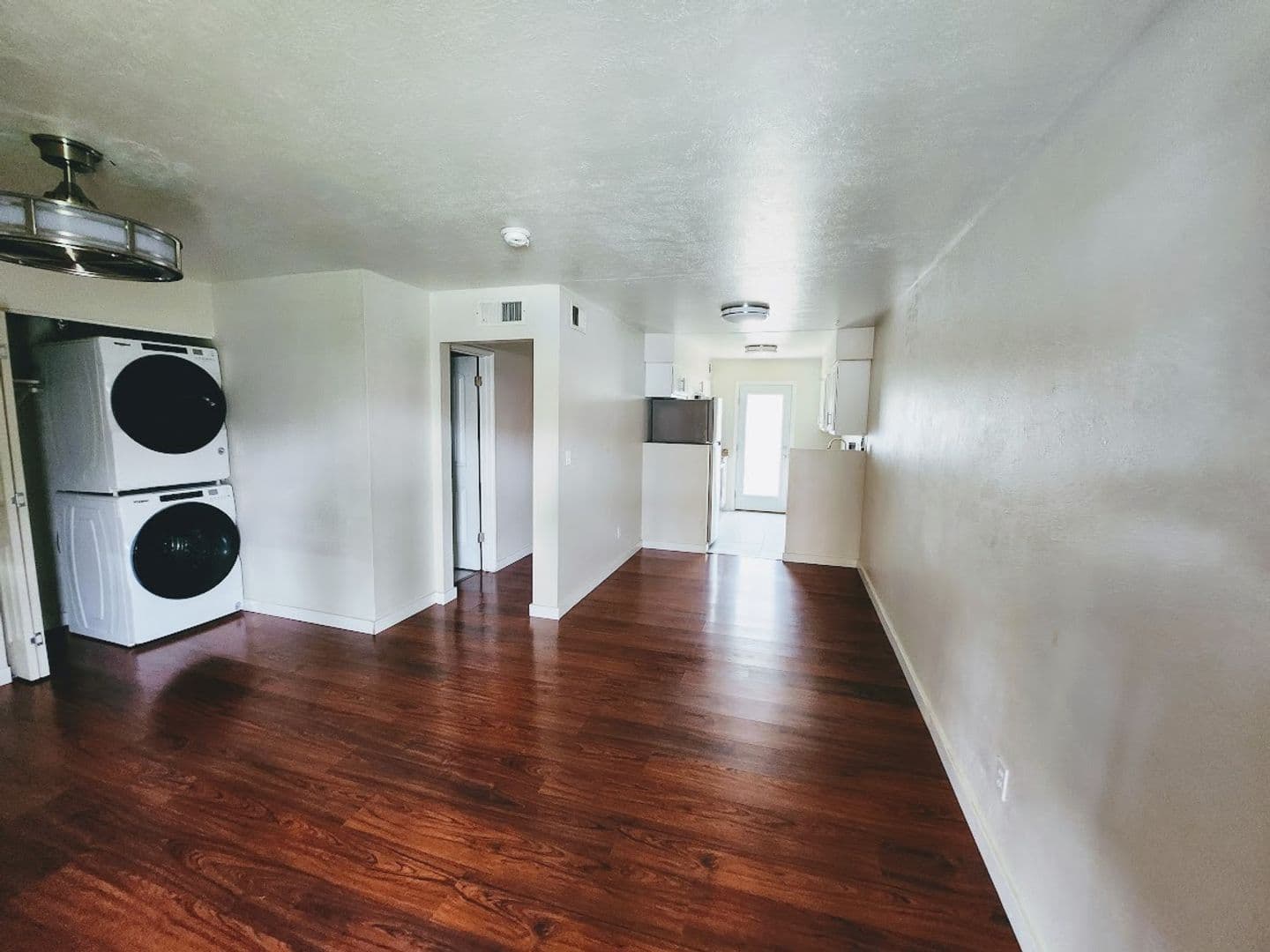 Tempe Apartment: 402 S. Beck Ave
