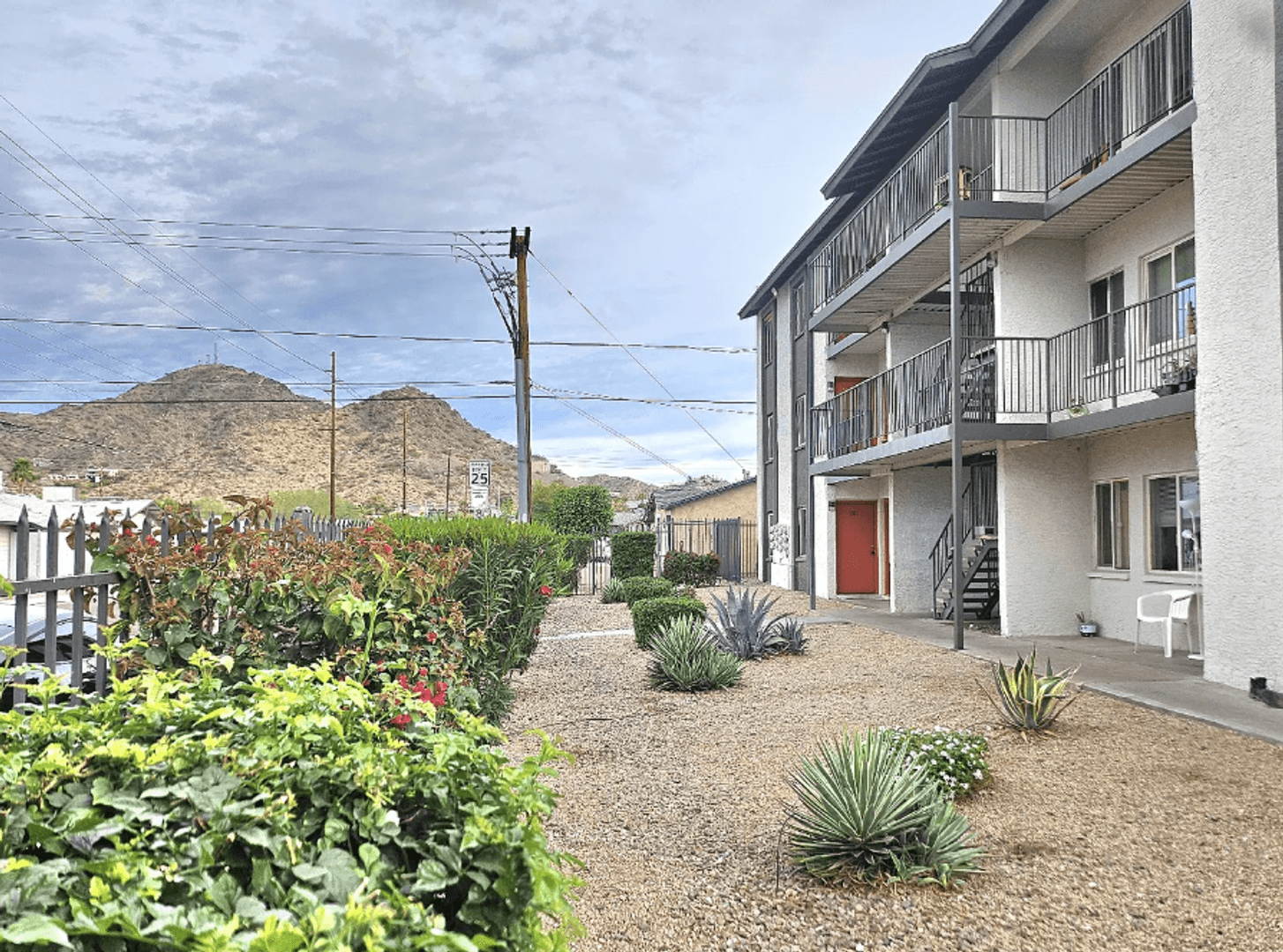 Phoenix Apartment: 510 E Hatcher Rd