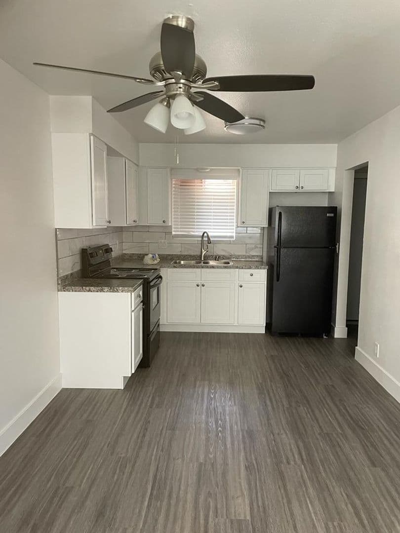 Mesa Apartment: 617-633 W. 5th Ave