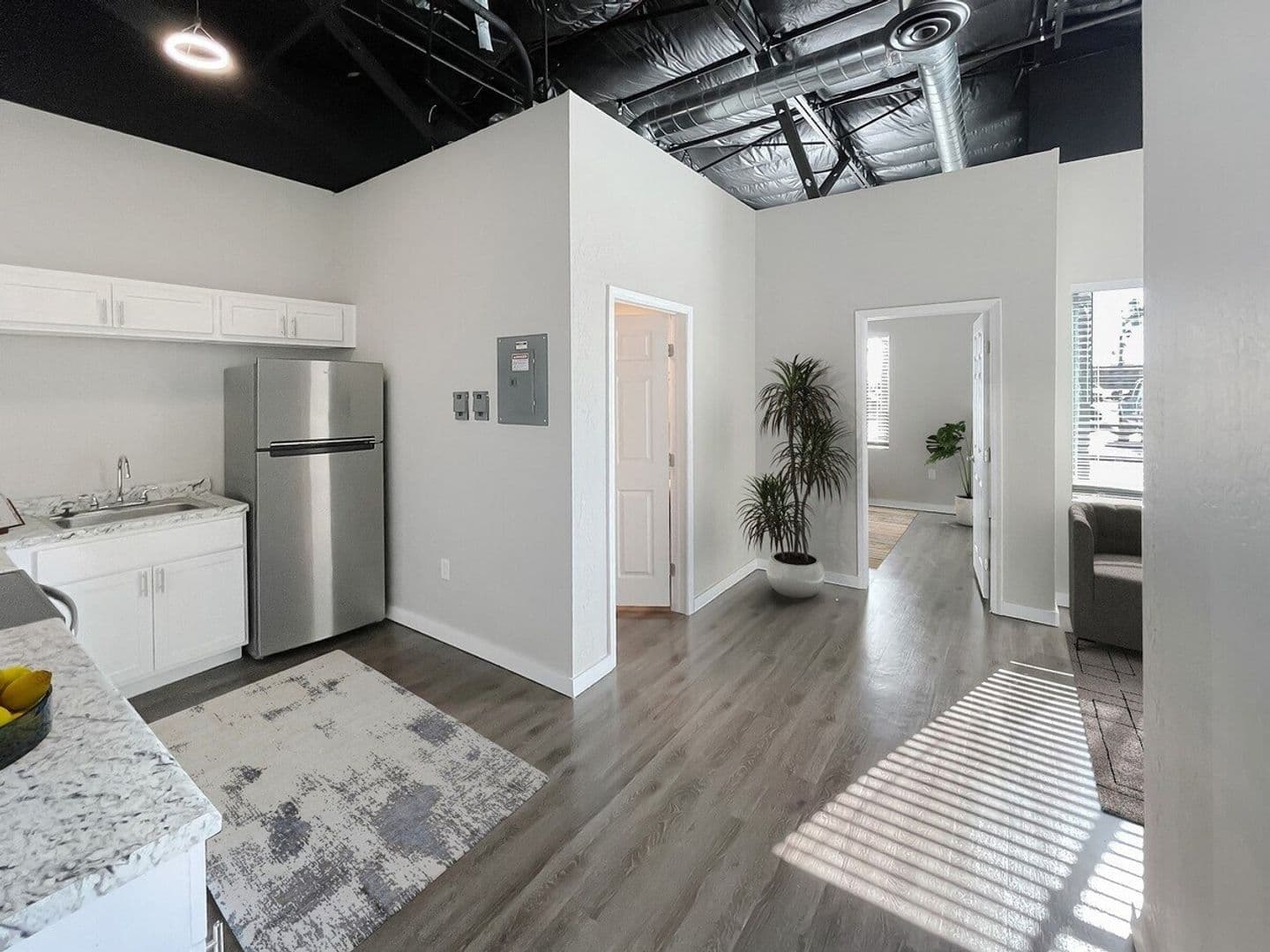 Phoenix Apartment: 2420 W Thomas Rd - 241