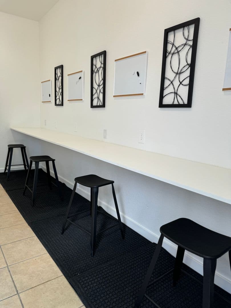 Peoria Townhome: 8930 W. Monroe St