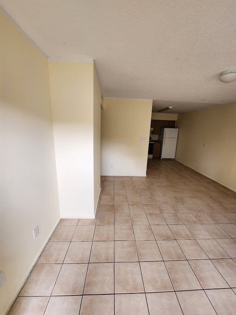 Phoenix Apartment: 2725 E. Tierra Buena Ln