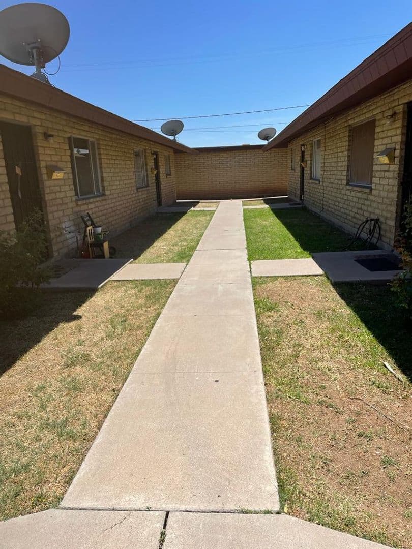 Mesa Apartment: 617-633 W. 5th Ave