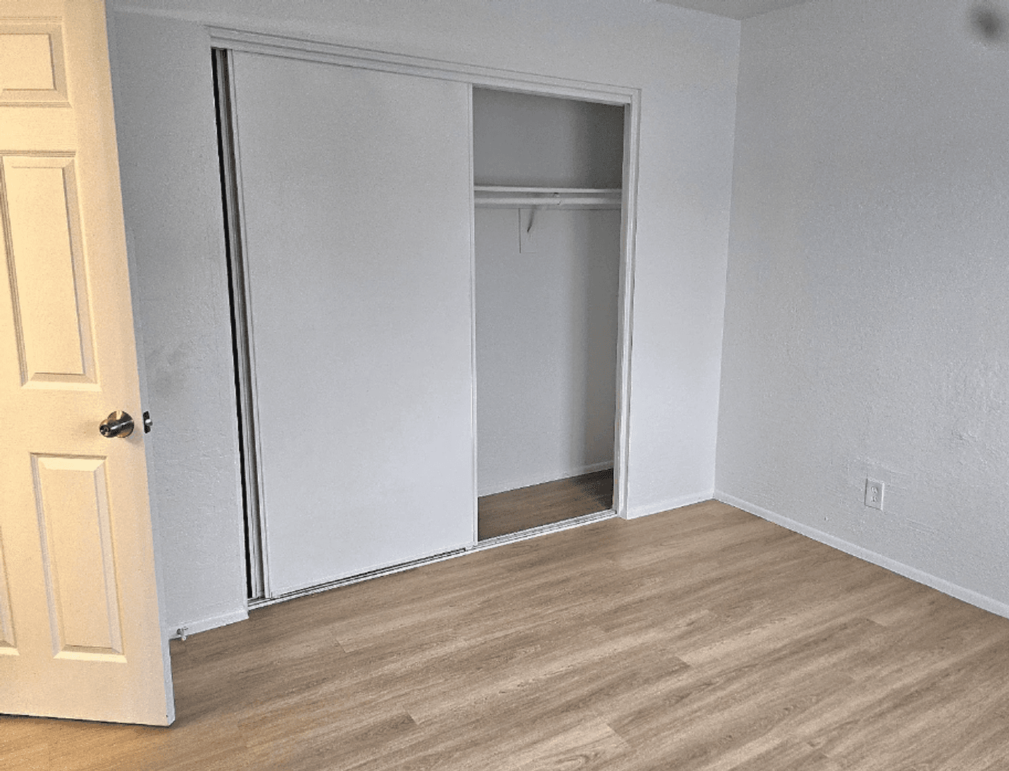 Phoenix Apartment: 510 E Hatcher Rd