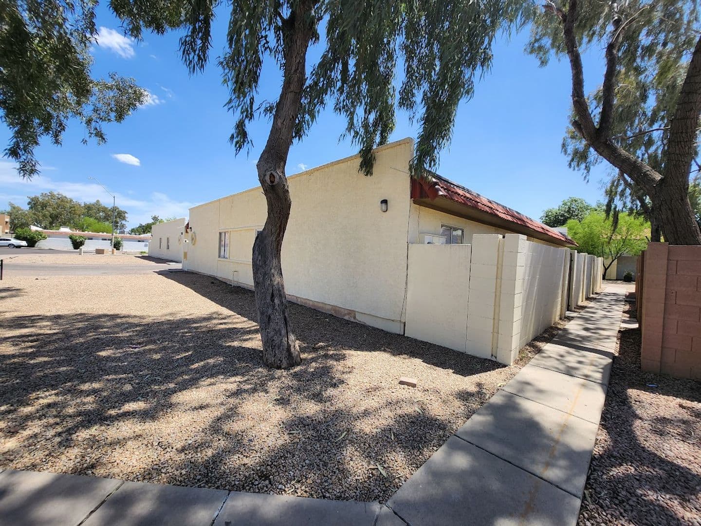 Phoenix Apartment: 2725 E. Tierra Buena Ln
