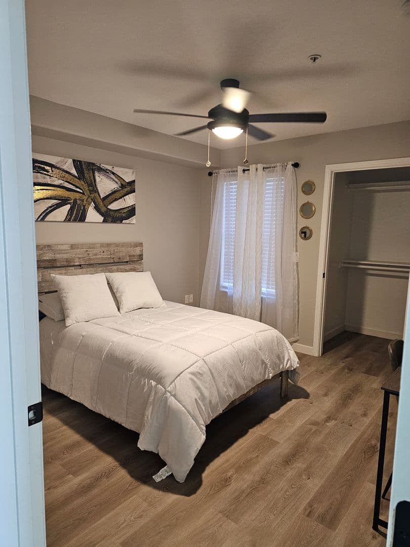 Peoria Townhome: 8930 W. Monroe St