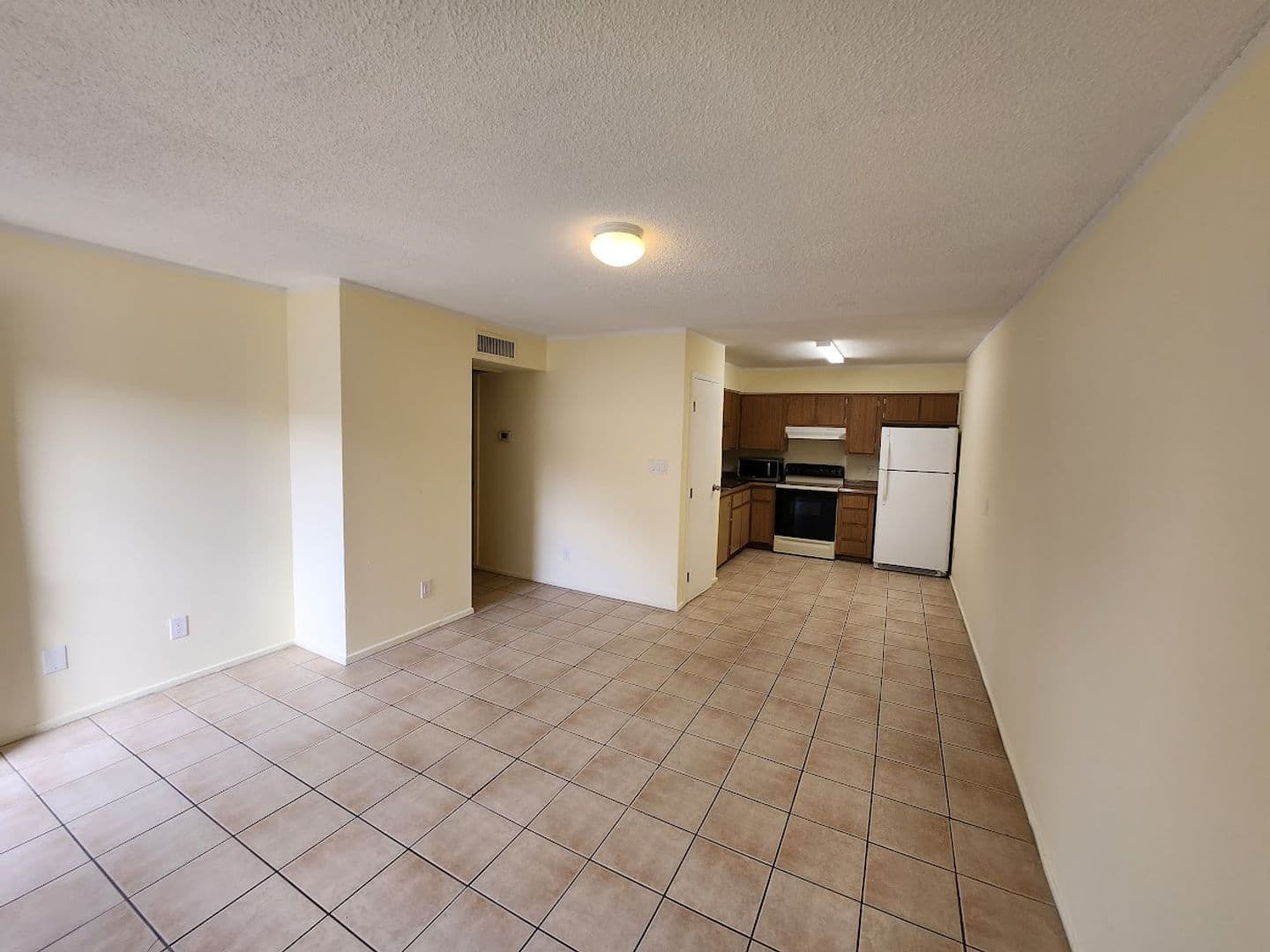 Phoenix Apartment: 2725 E. Tierra Buena Ln