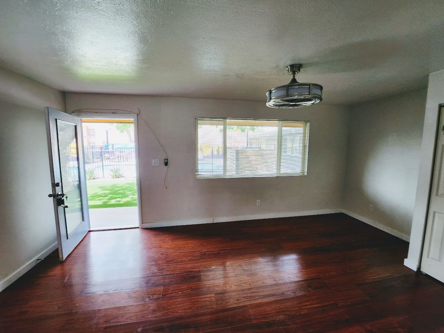 Tempe Apartment: 402 S. Beck Ave