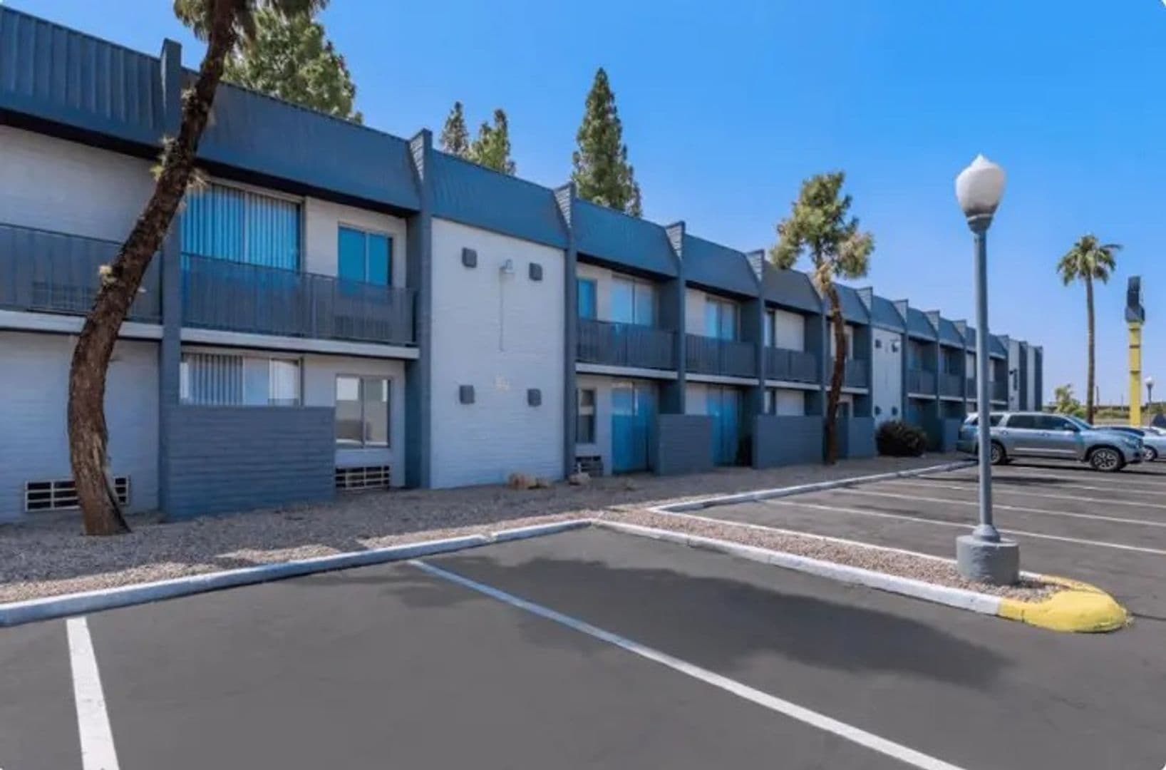 Phoenix Apartment: 2420 W Thomas Rd - 241