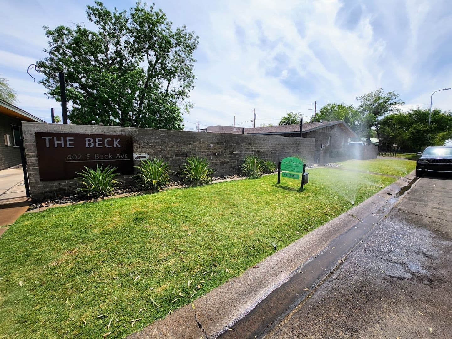 Tempe Apartment: 402 S. Beck Ave