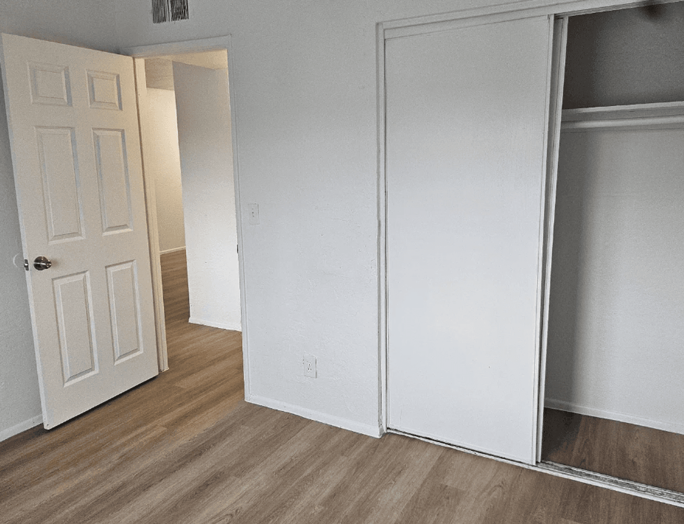 Phoenix Apartment: 510 E Hatcher Rd