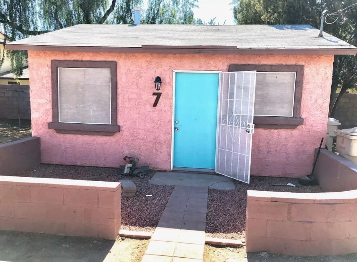 Glendale Apartment: 6445 West Maryland Avenue