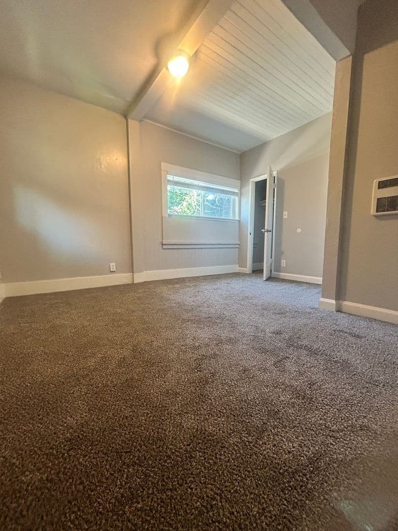 Oakland Apartment: 518 28th Street