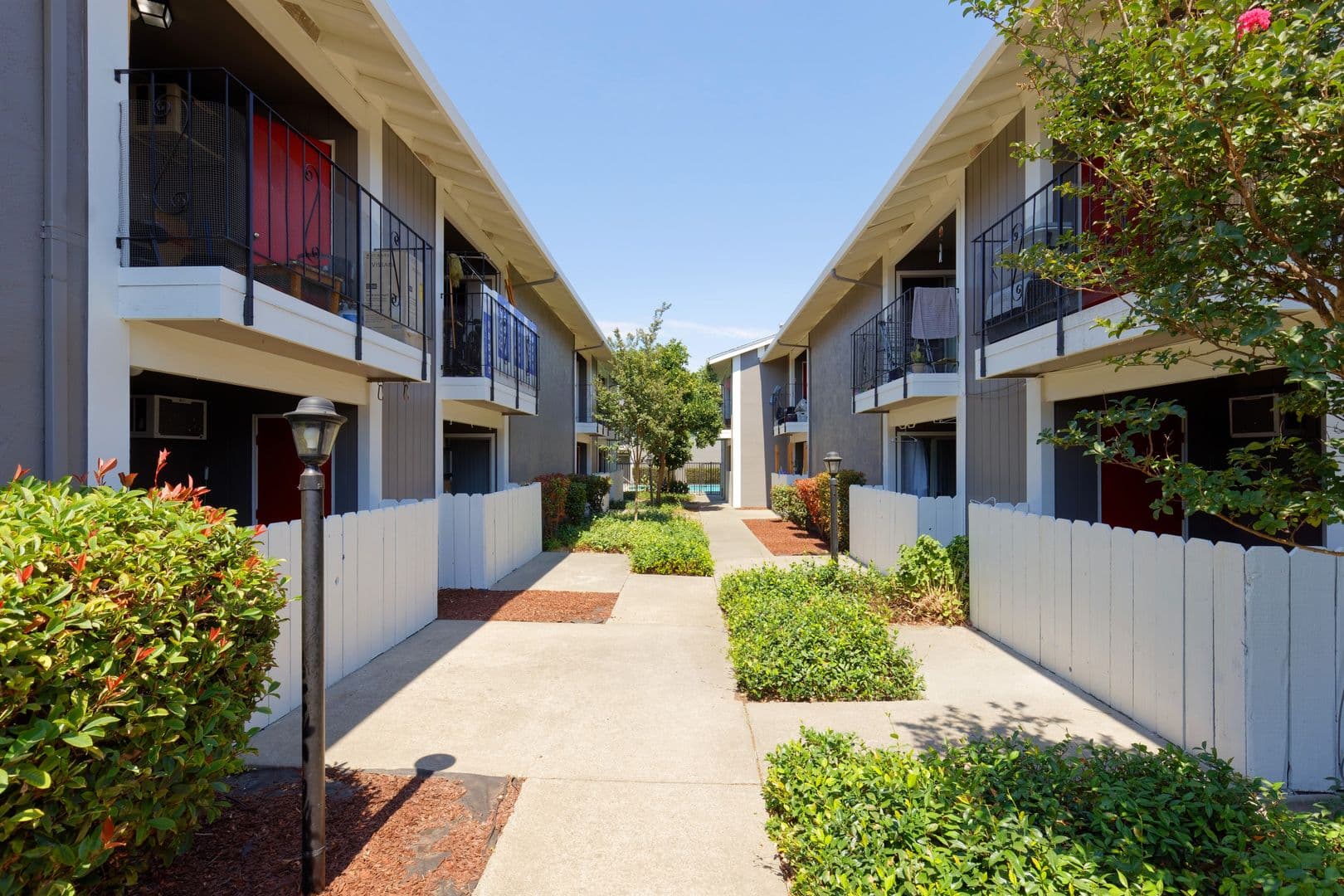 Fairfield Apartment: 195 E. Pacific Ave