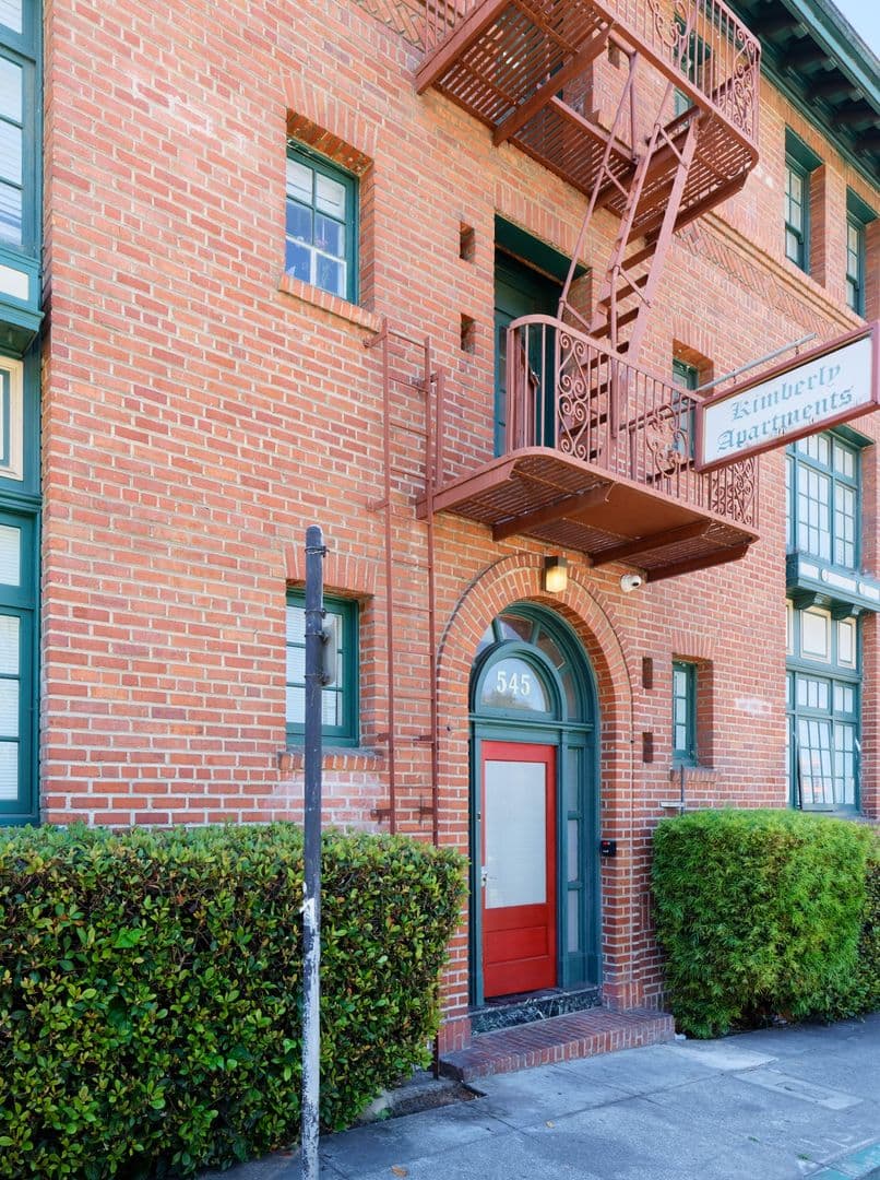 Vallejo Apartment: 545 Georgia St