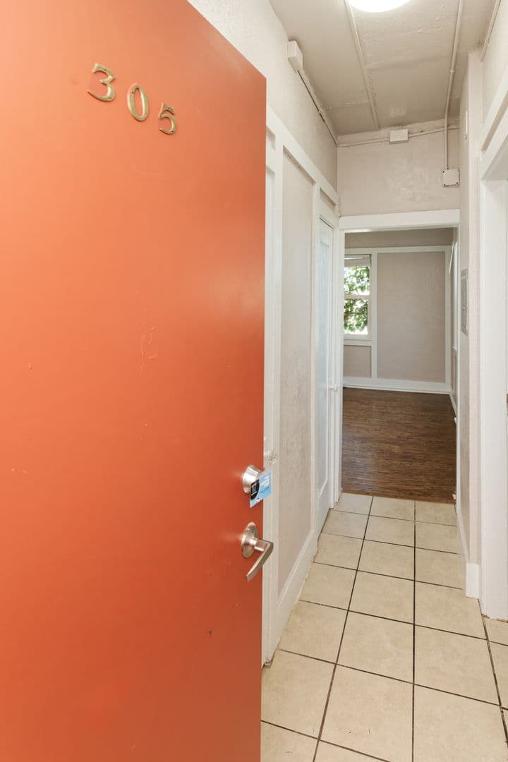 Vallejo Apartment: 545 Georgia St
