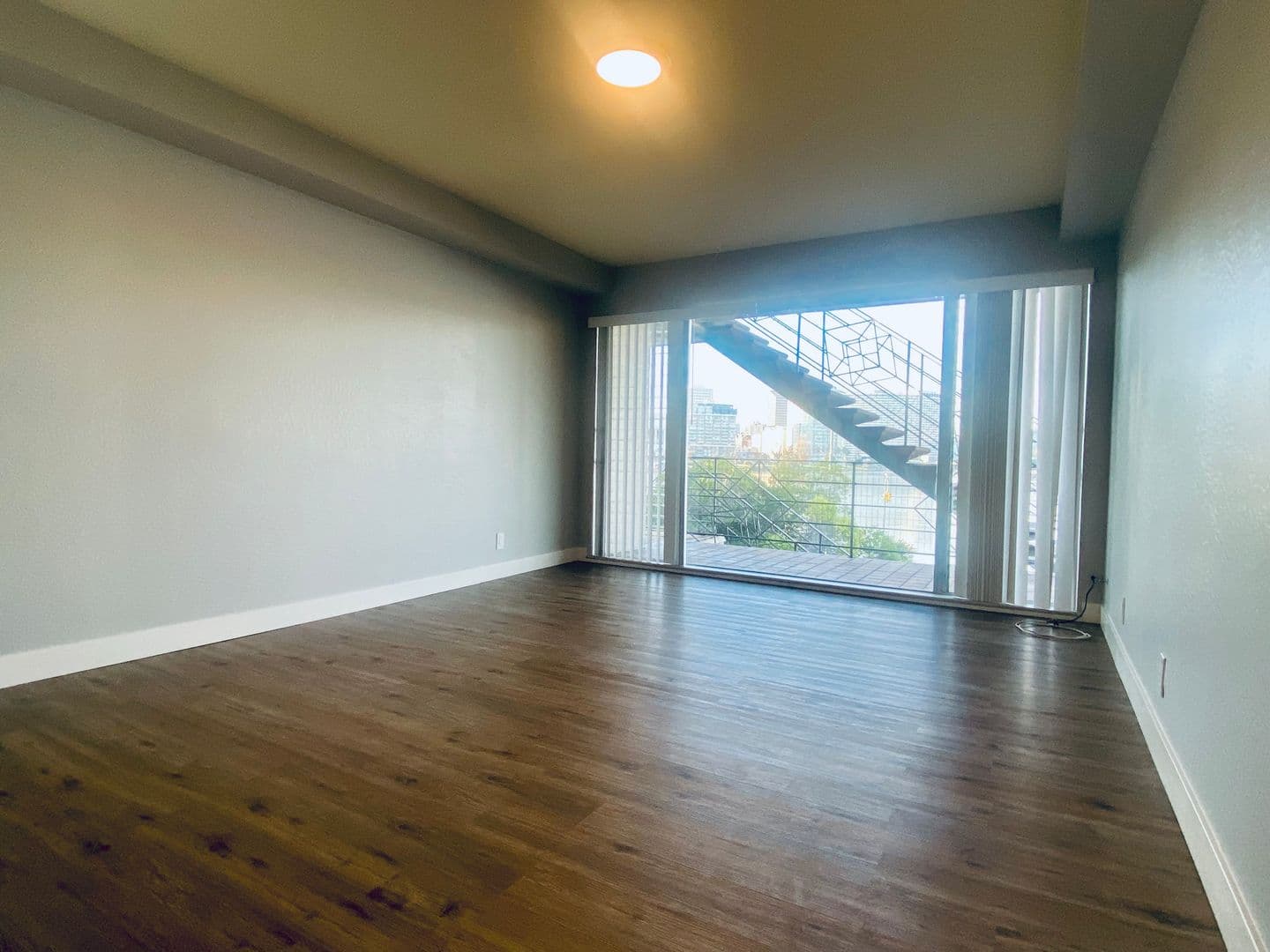 Oakland Apartment: 1420 Lakeshore Ave