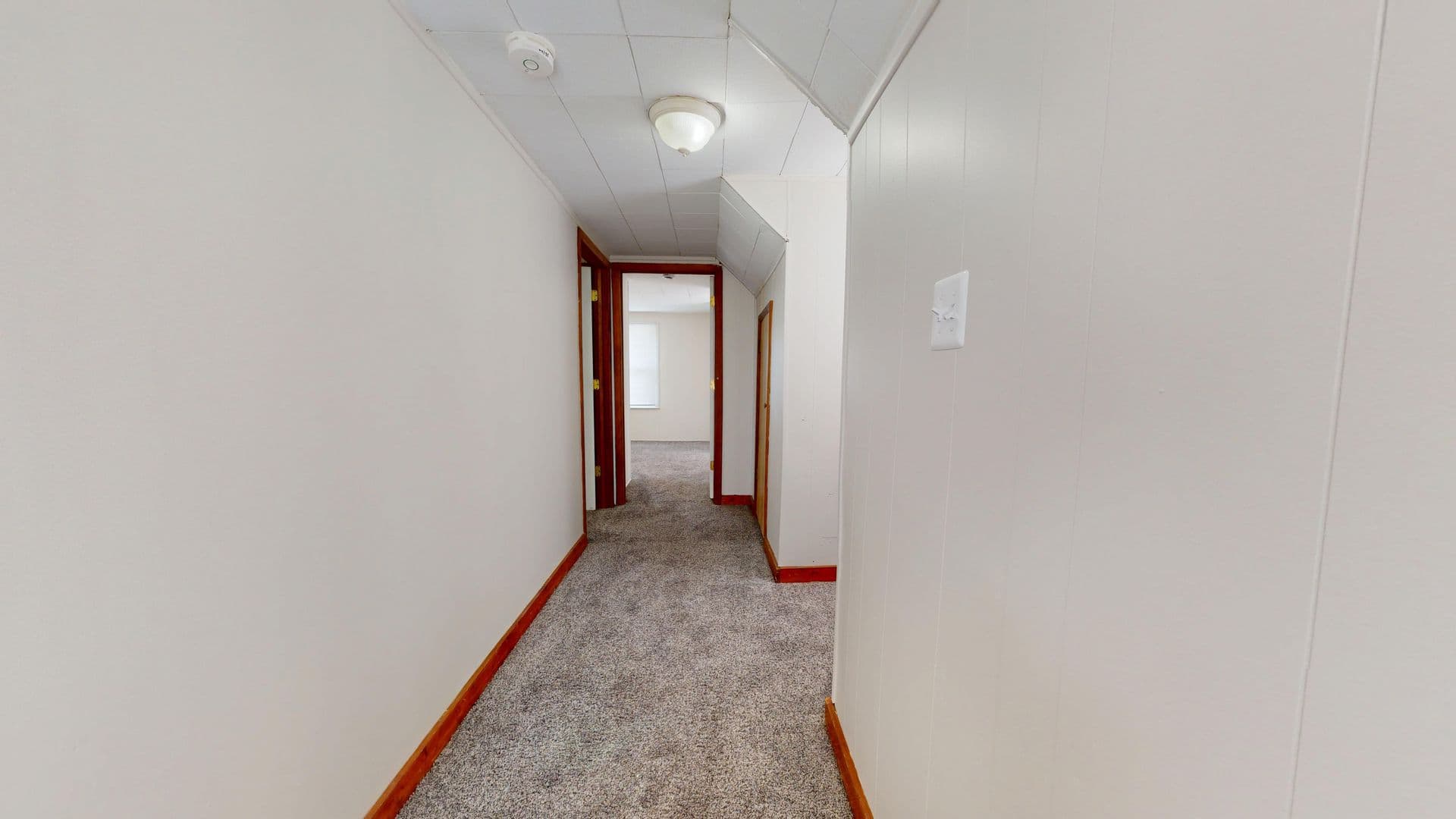 Pontiac House: 22 Ellwood St