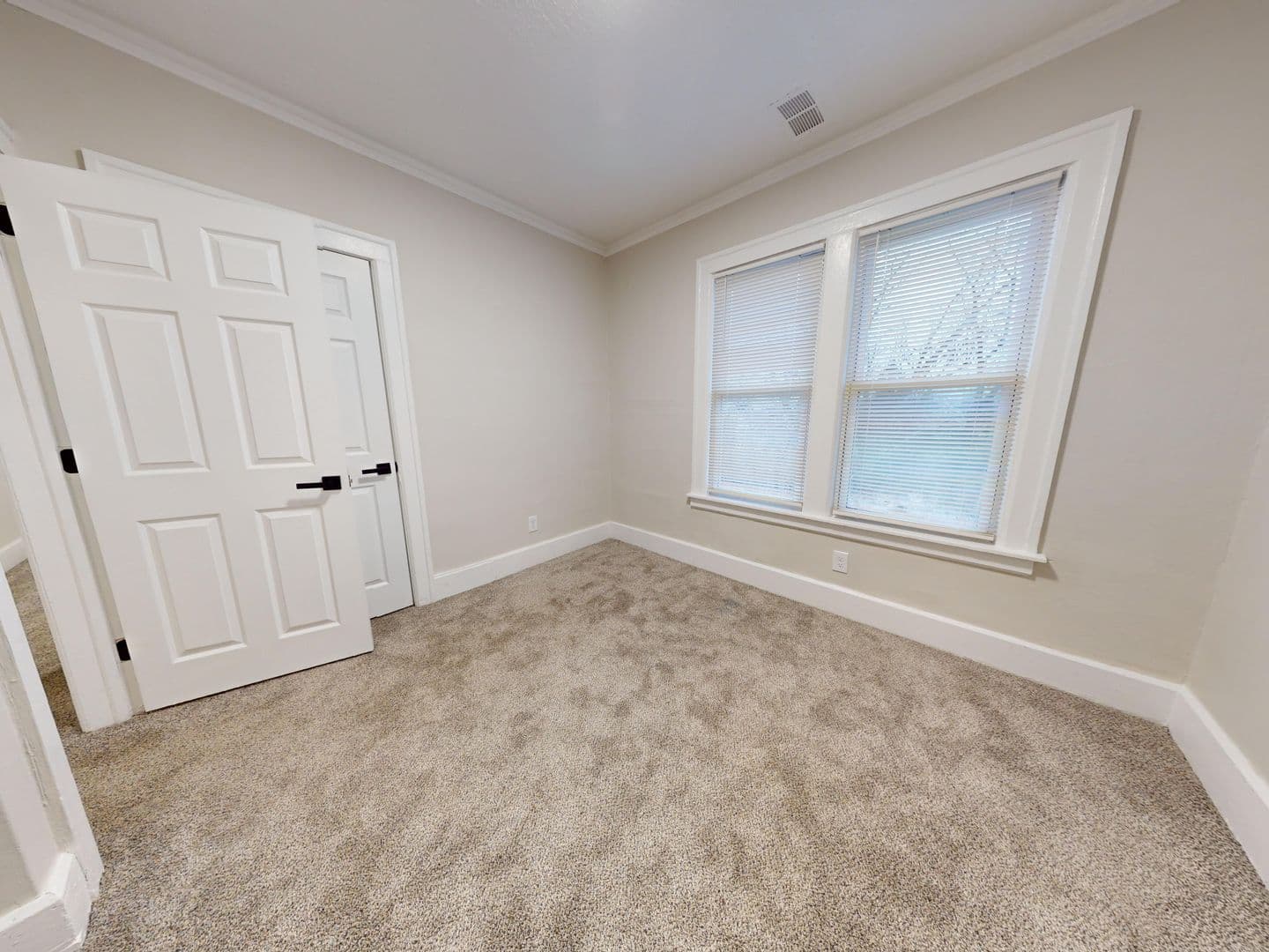 Detroit Apartment: 12061 Cloverlawn St