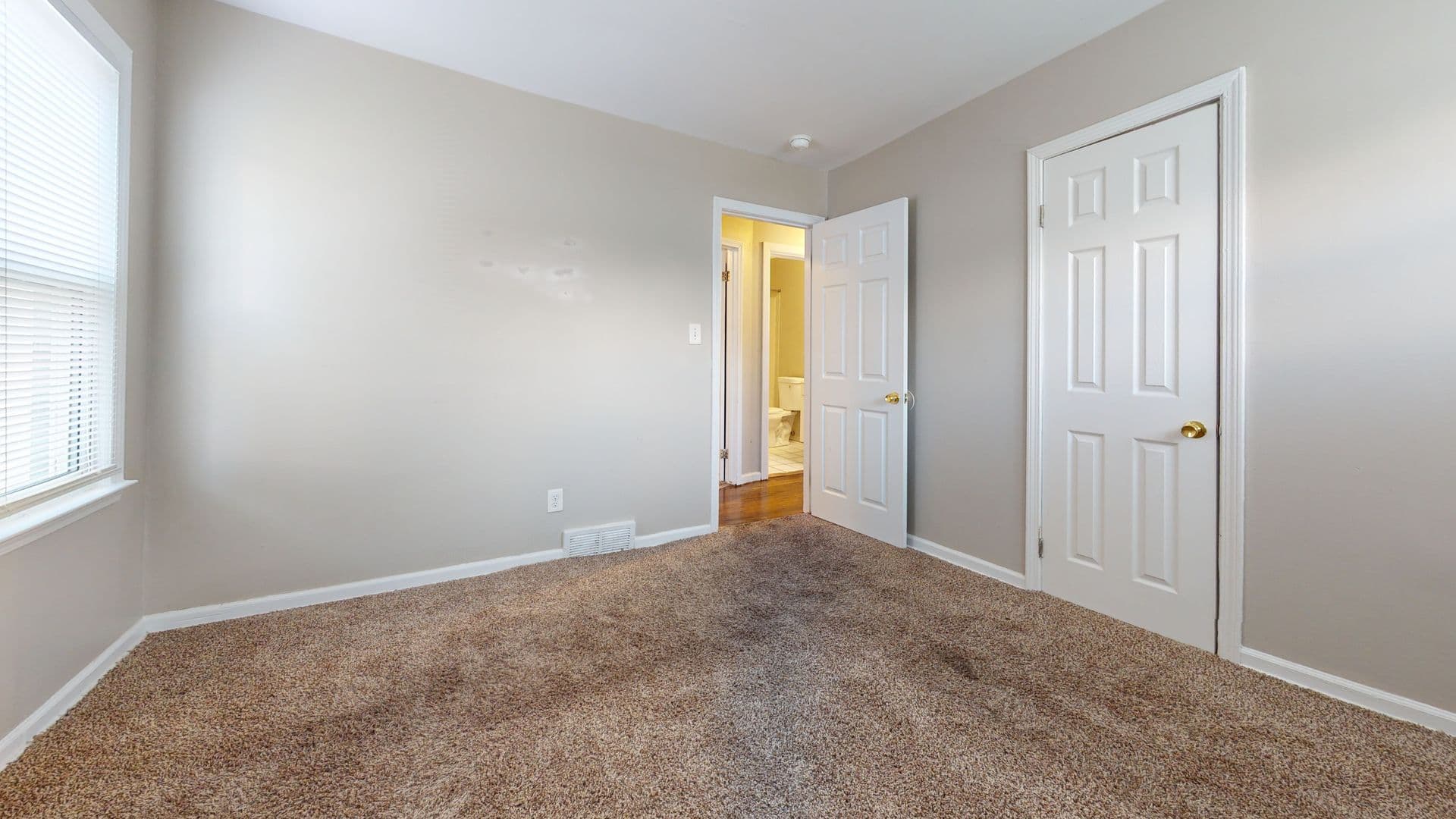 Warren House: 11076 Hudson Ave.