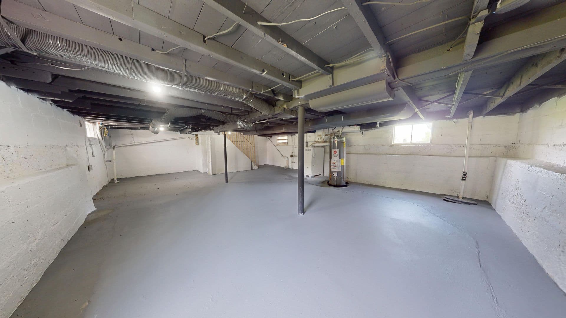 Pontiac House: 22 Ellwood St