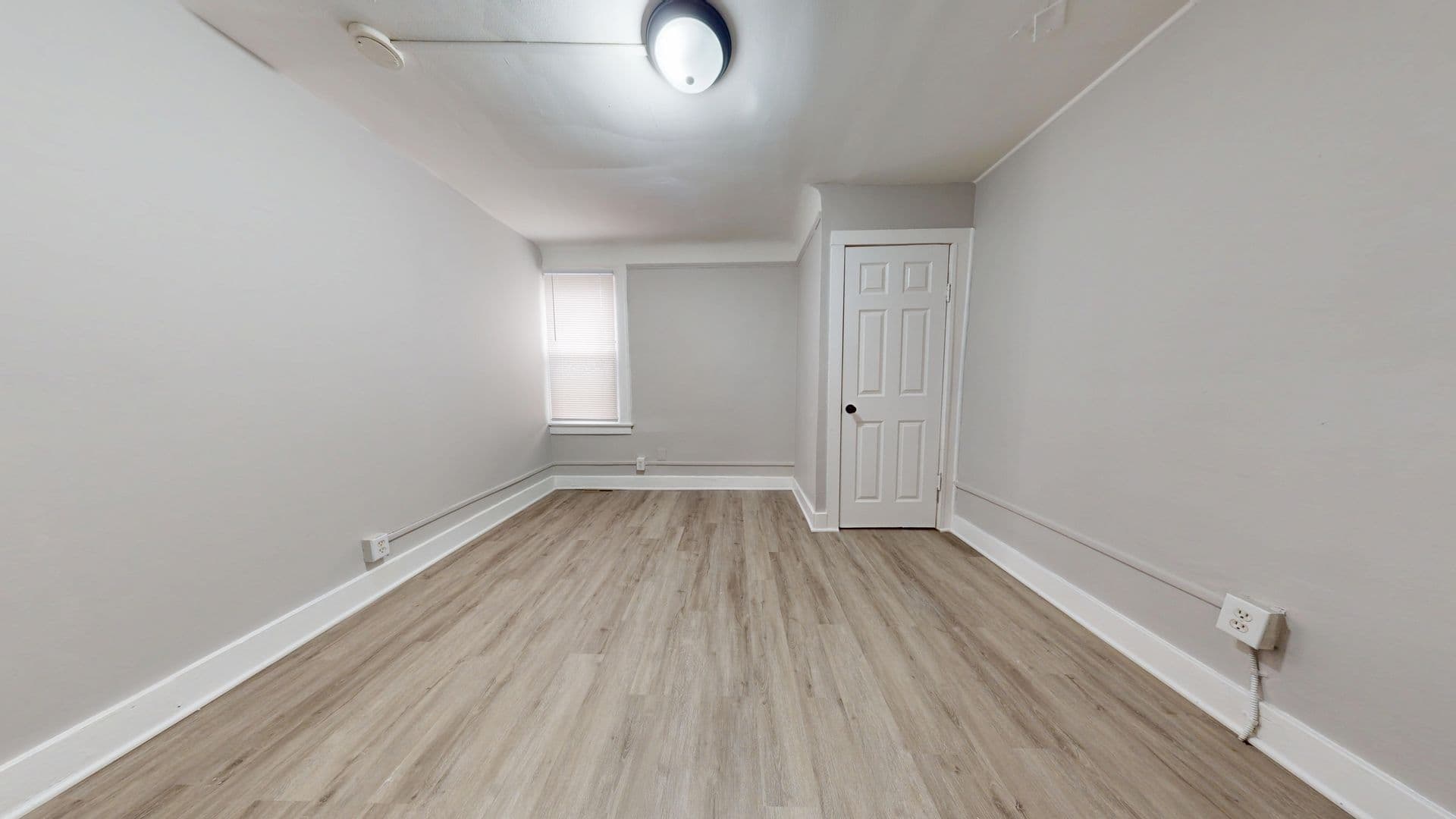 Pontiac Apartment: 43-43.5 N Sanford St