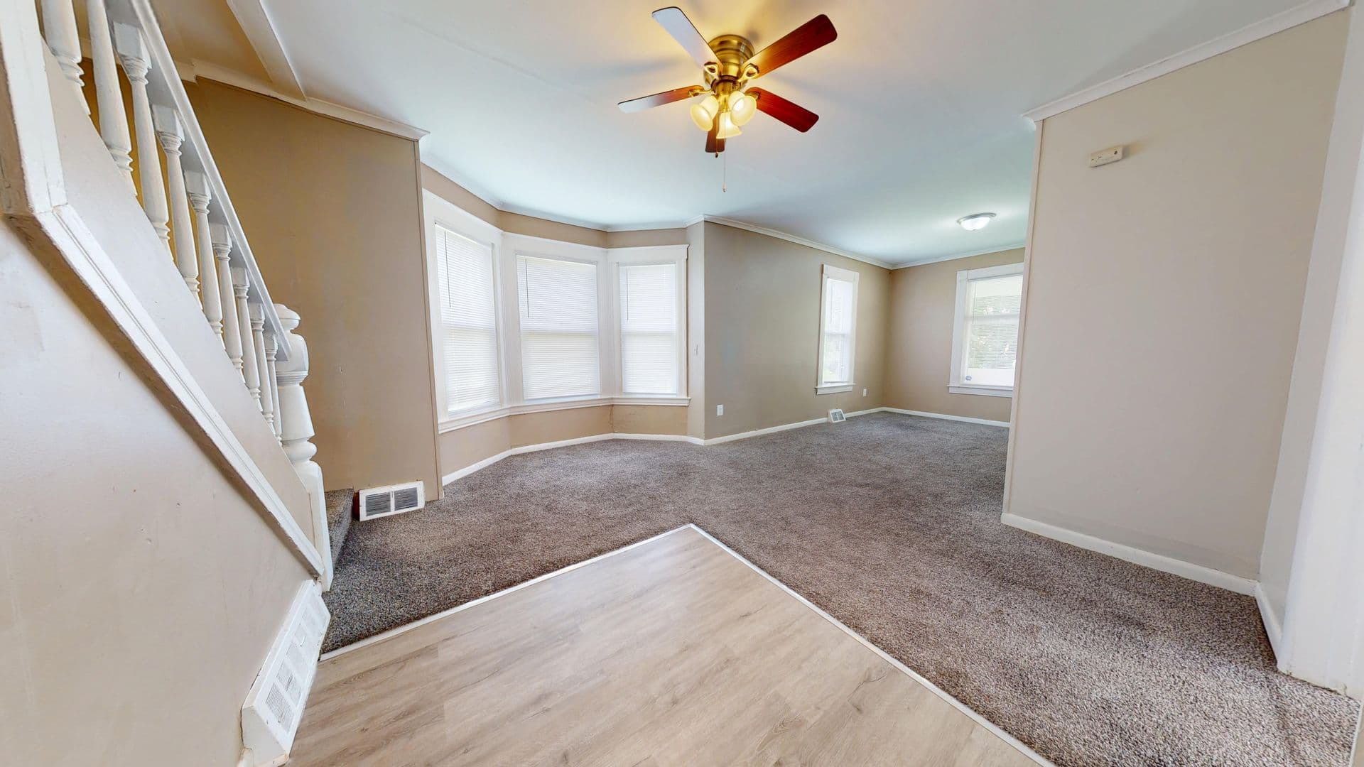 Pontiac House: 22 Ellwood St