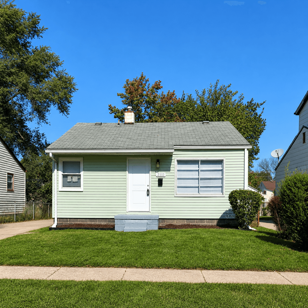 Warren House: 2111 Otis Ave