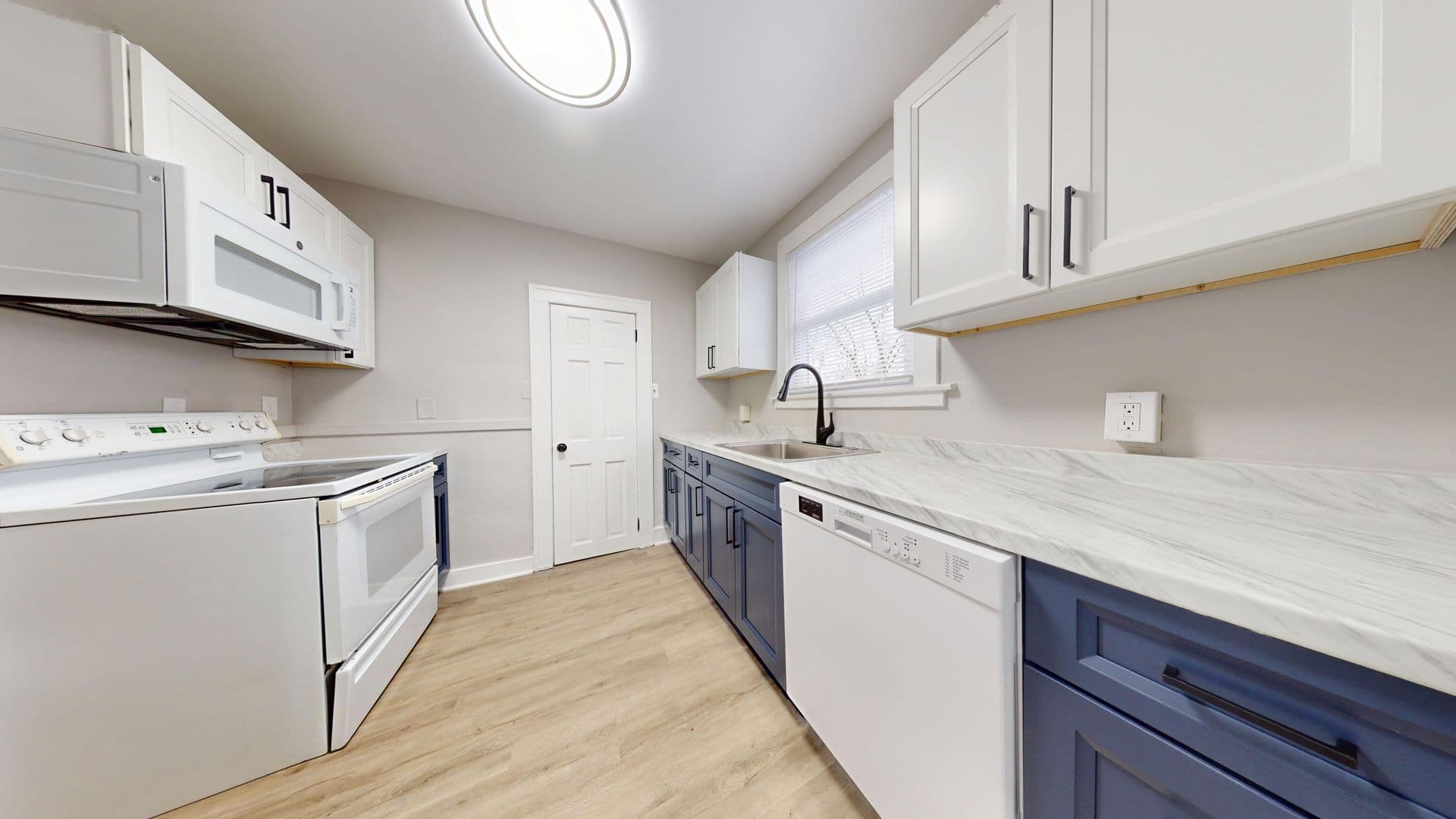 Pontiac Apartment: 43-43.5 N Sanford St