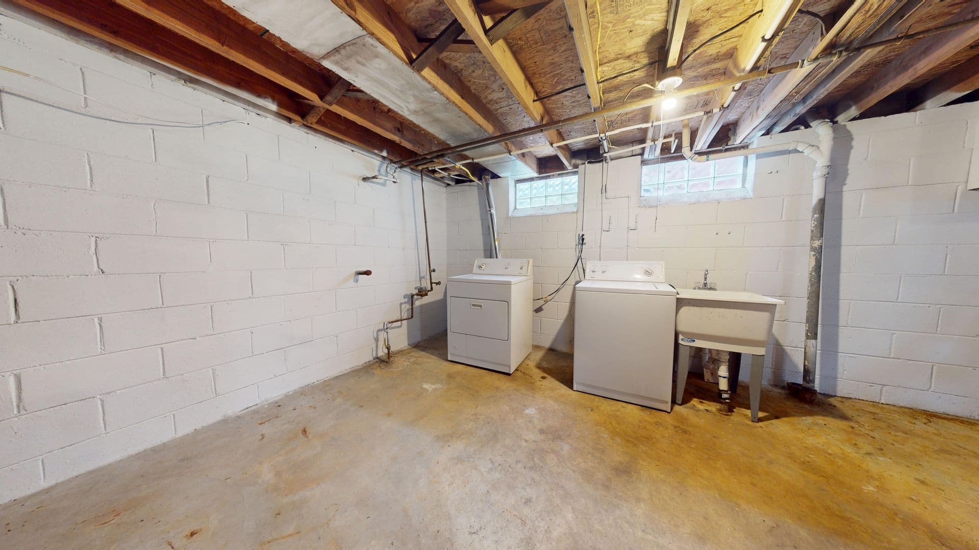 Detroit House: 11728 Minden St