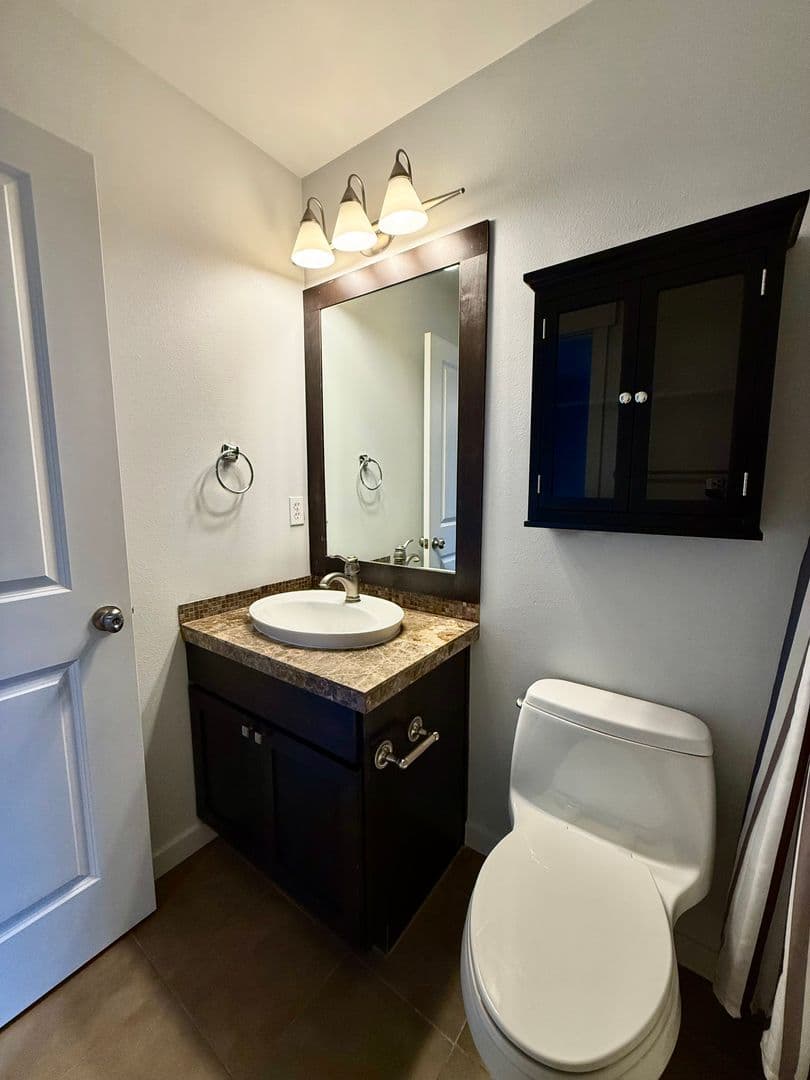 Seattle Townhome: 433 Federal Ave E
