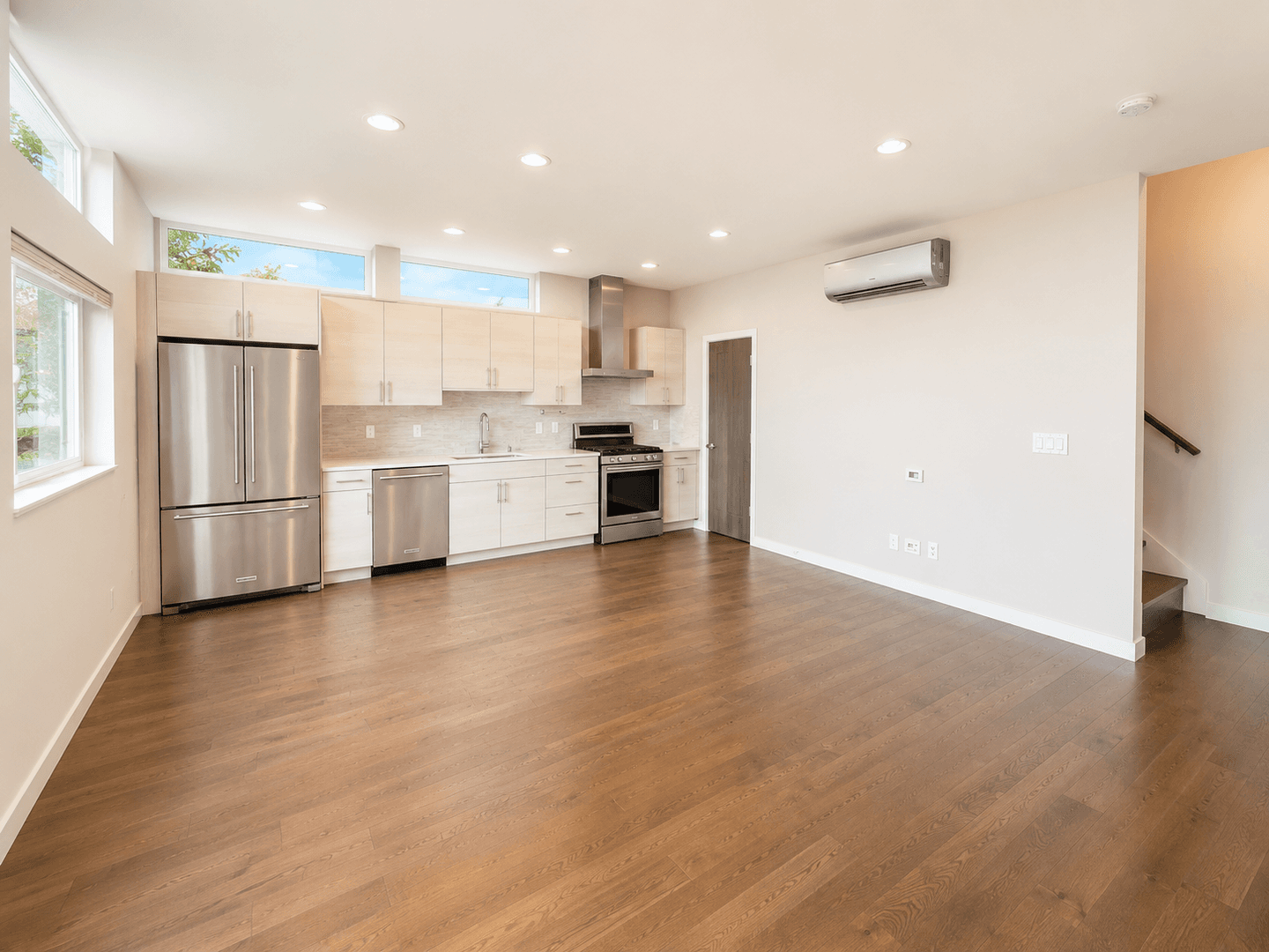 Seattle Townhome: 1712A E Spruce Street