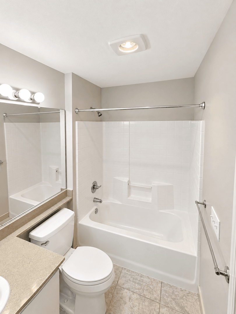 Seattle Condo: 1323 Boren Ave #312