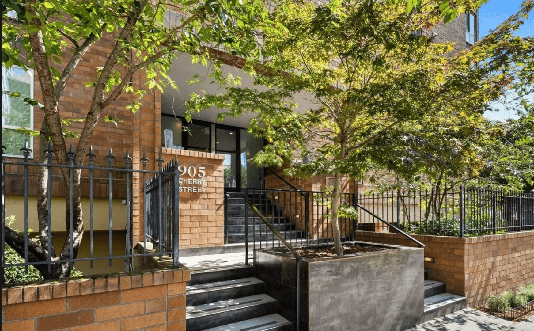 Seattle Condo: 905 Cherry St #205