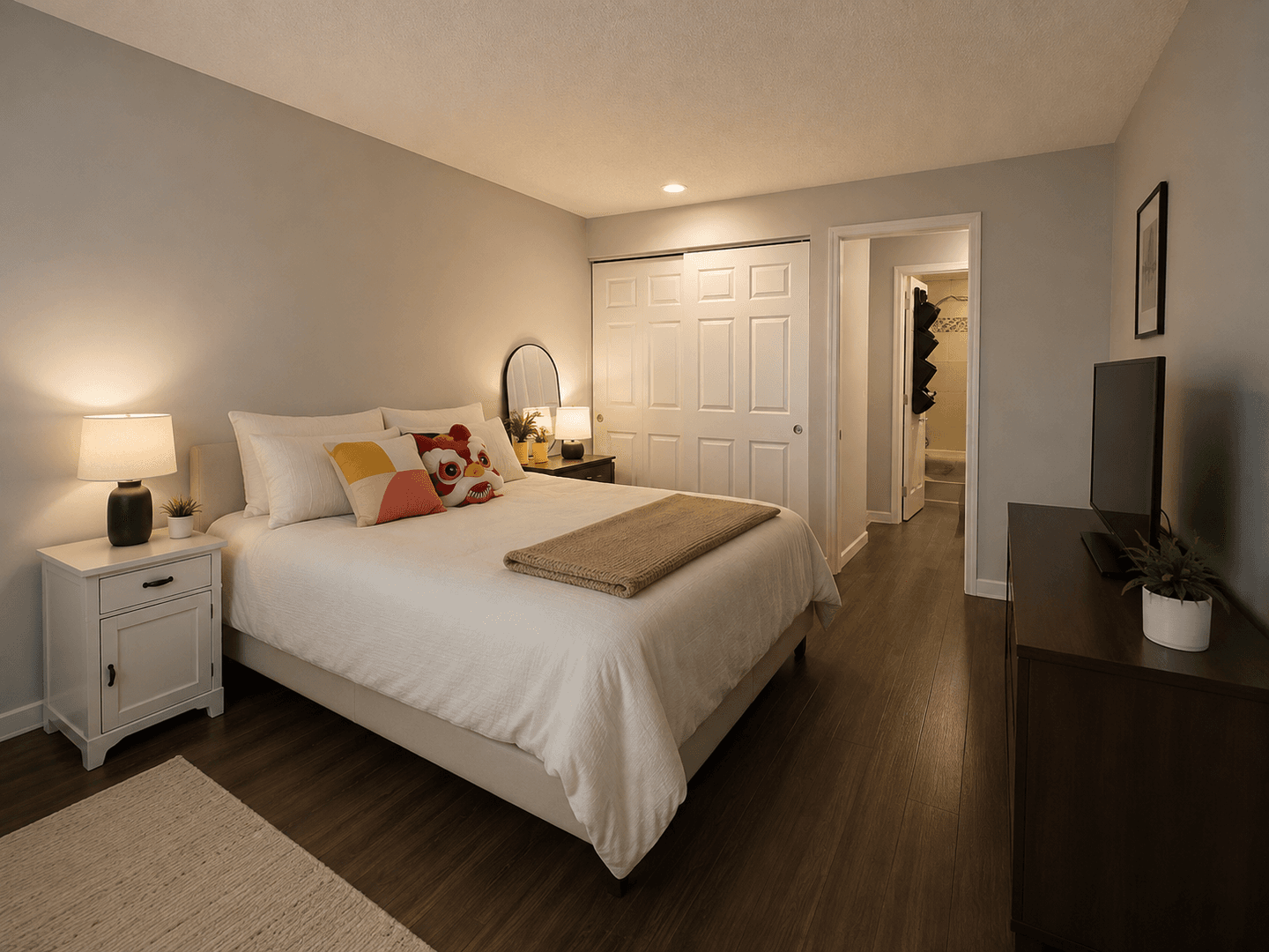 Kirkland Condo: 6627 Lakeview Dr #A102