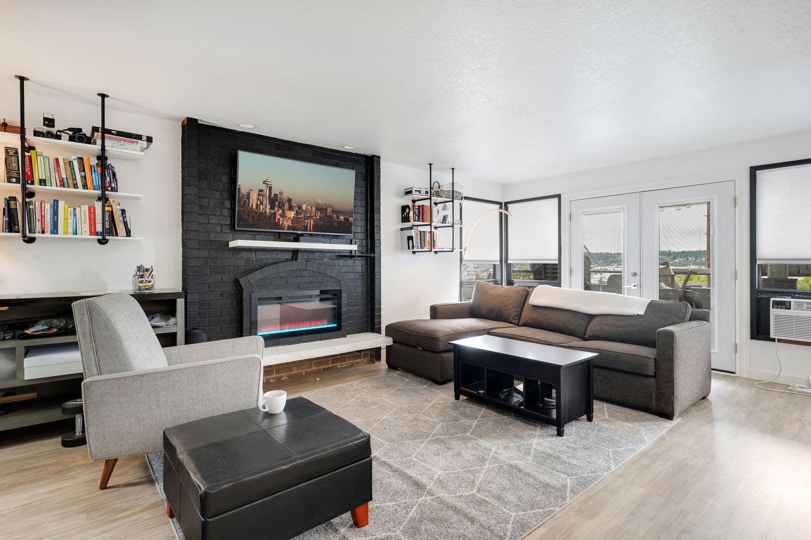 Seattle Apartment: 283-287 NW Market St