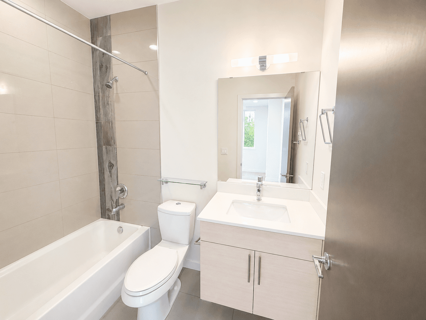 Seattle Townhome: 1712A E Spruce Street