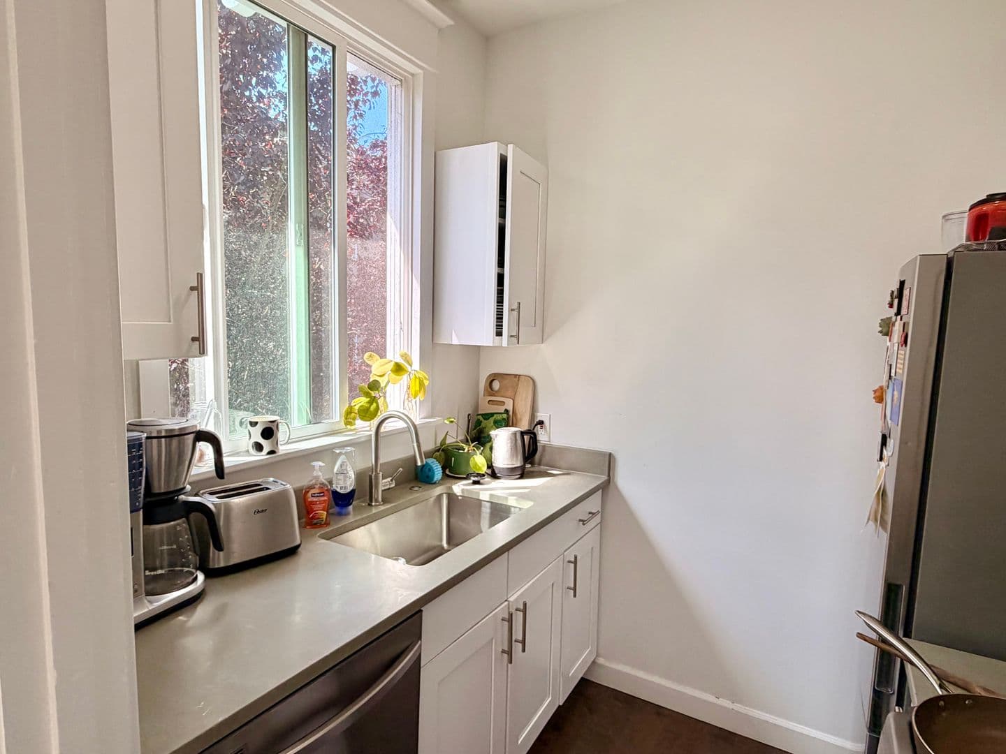 Seattle Apartment: 717 17th Ave