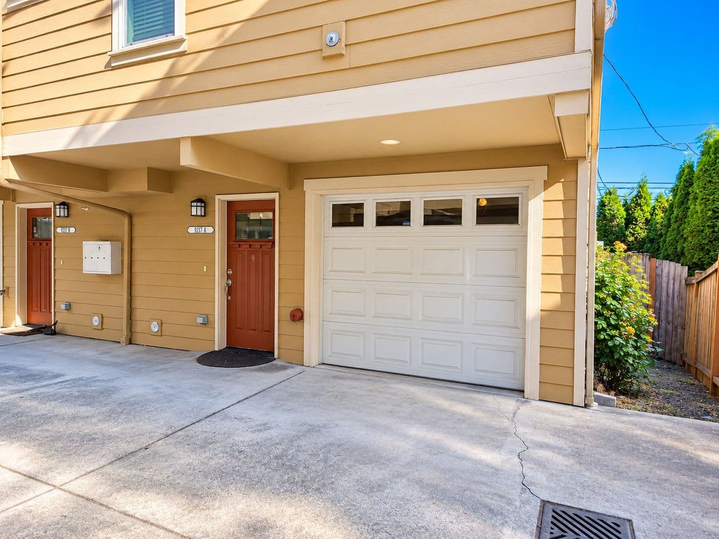Seattle Townhome: 9217-A Ashworth Ave North
