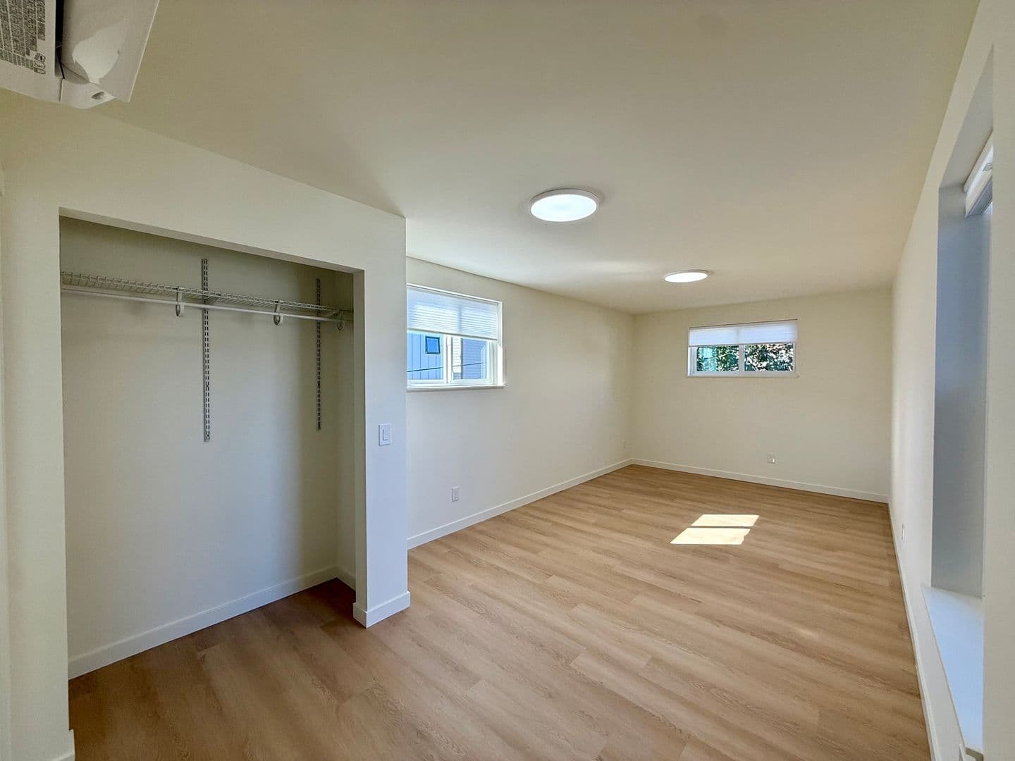 Seattle Apartment: 1714 E Columbia St