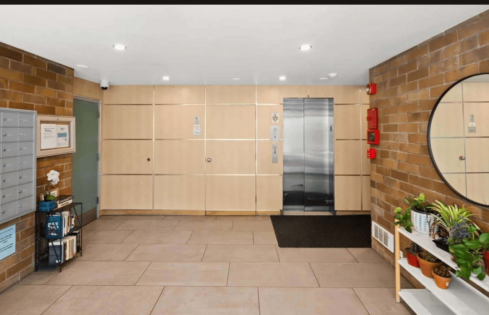 Seattle Condo: 905 Cherry St #205