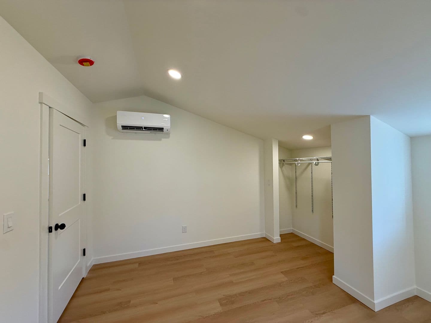 Seattle Apartment: 1714 E Columbia St