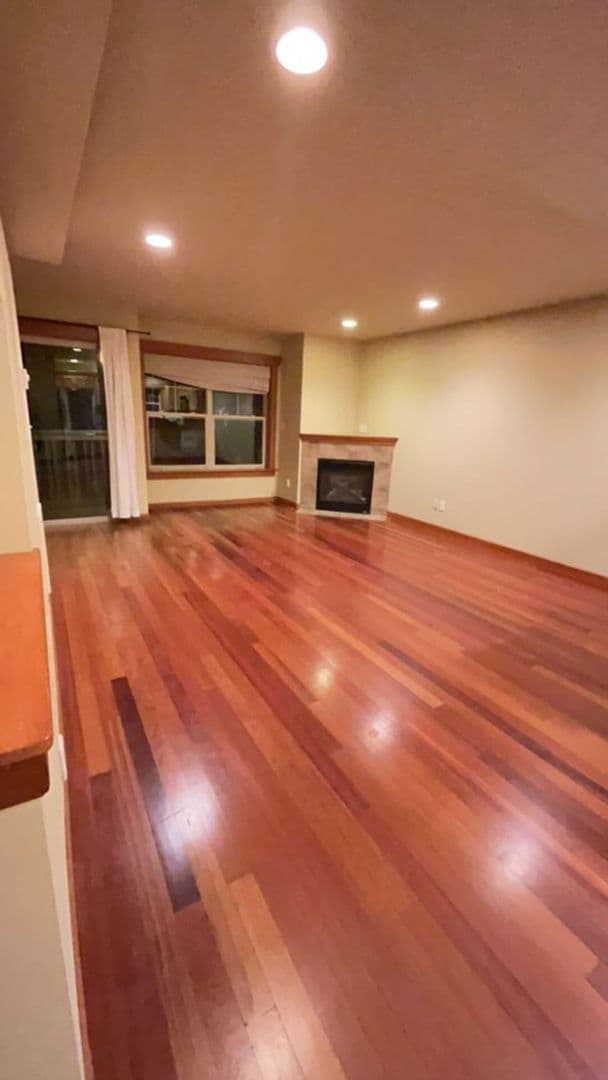 Seattle Townhome: 806 NW 83rd St