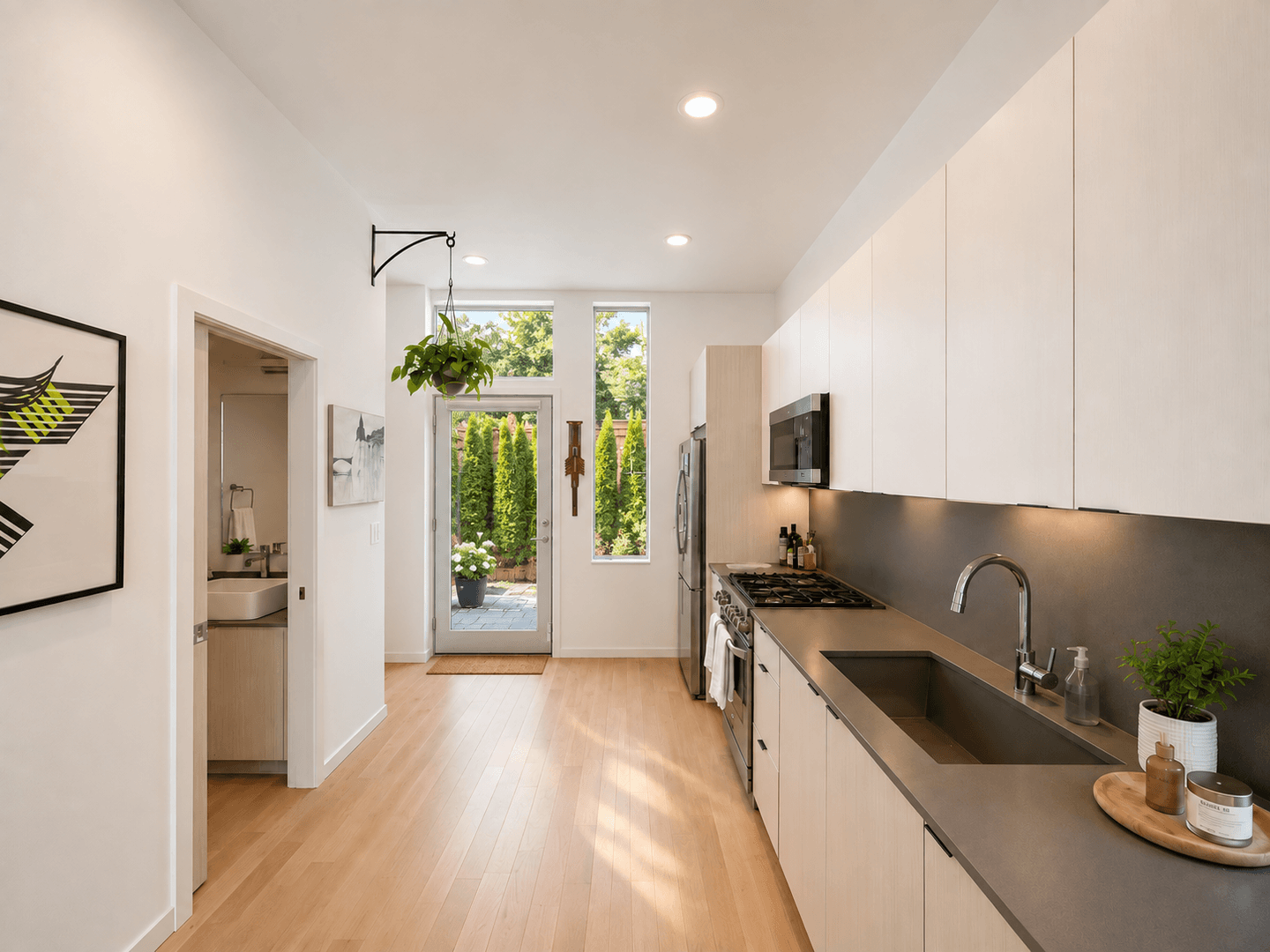 Seattle Townhome: 3831 23rd Ave W