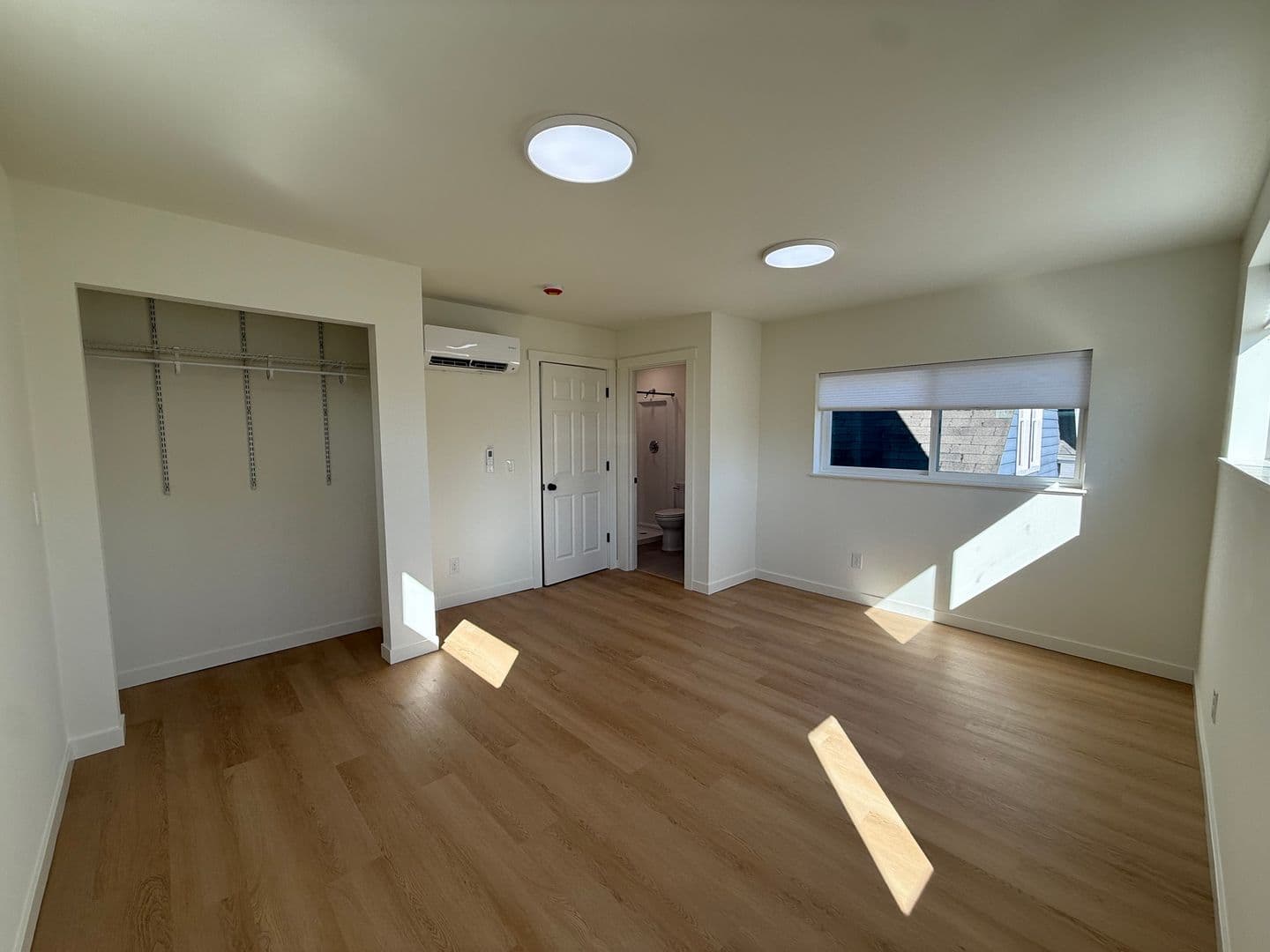Seattle Apartment: 1714 E Columbia St